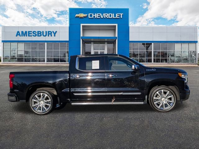 2023 Chevrolet Silverado 1500 High Country photo 8
