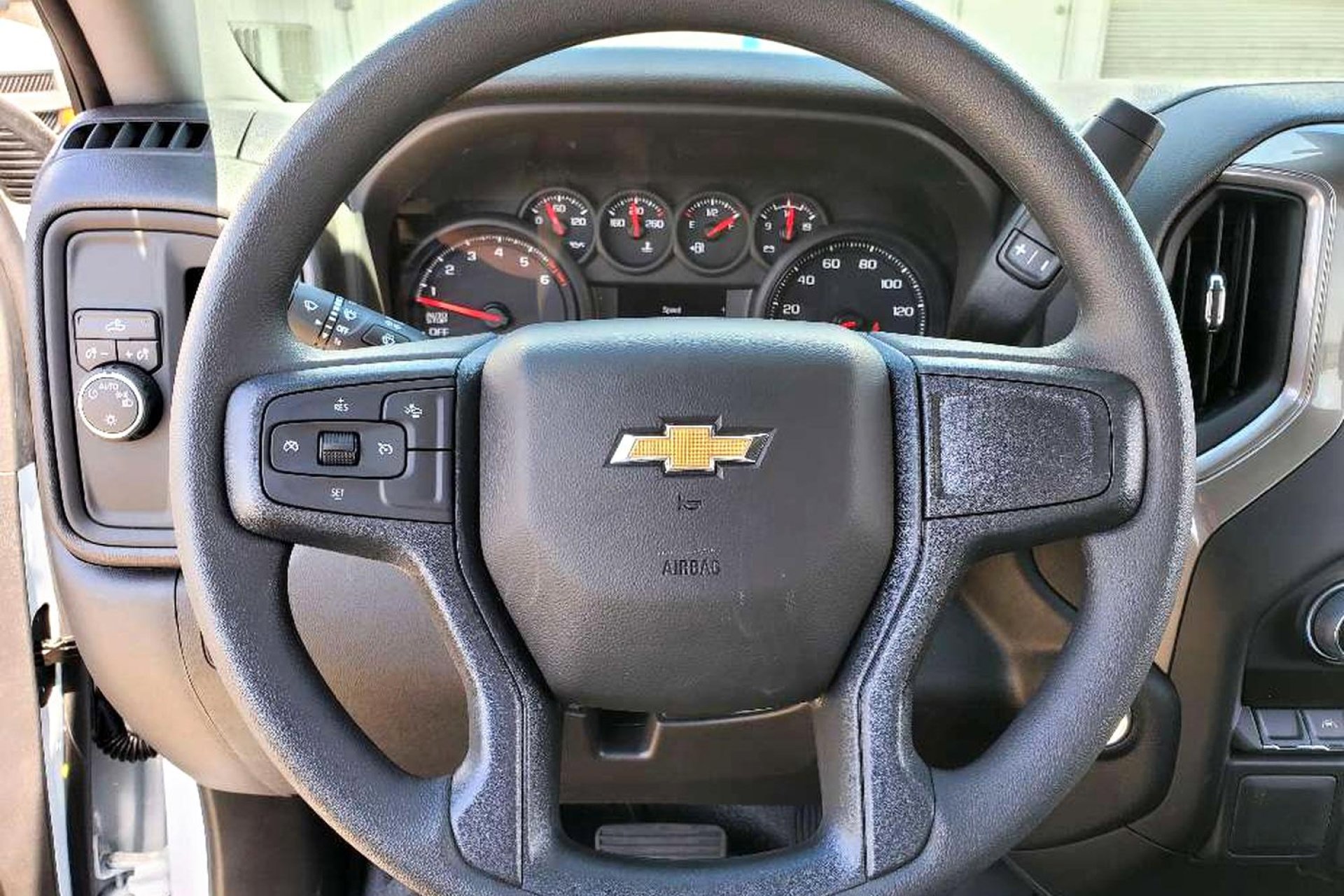 2025 Chevrolet Silverado Work Truck photo 11