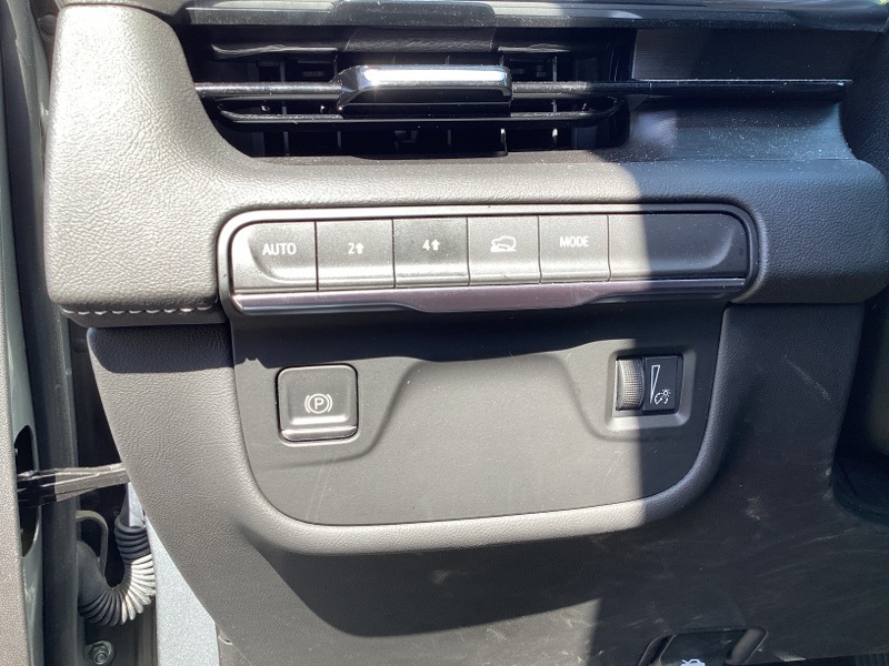 2023 Cadillac Escalade Premium Luxury photo 19