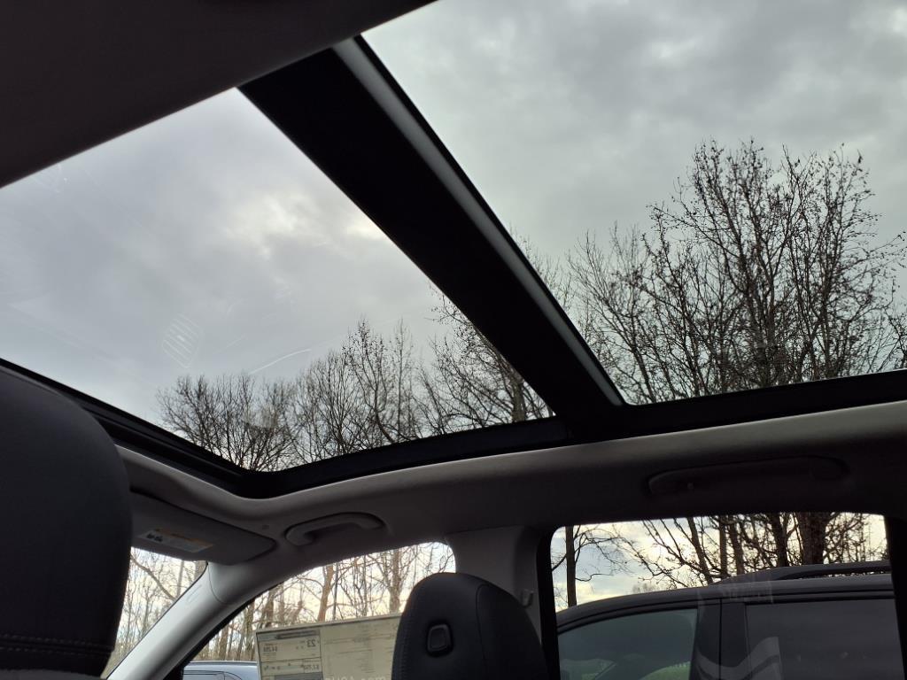2025 Mercedes Benz GLE 350 photo 16