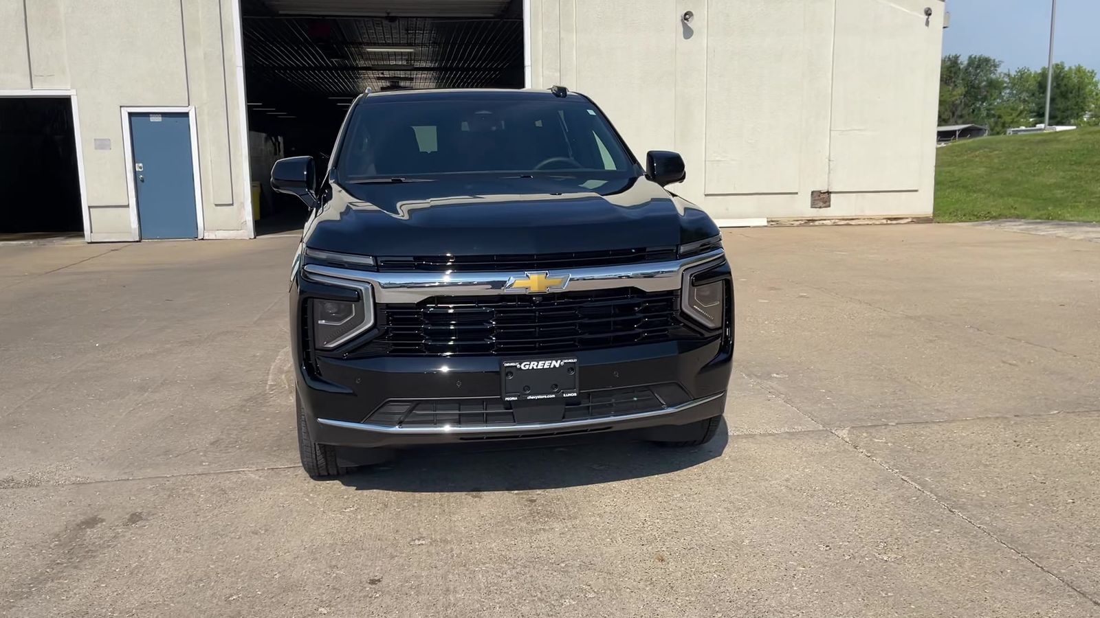 2025 Chevrolet Tahoe LS photo 16