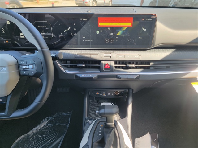 2025 Kia K4 GT-Line photo 18