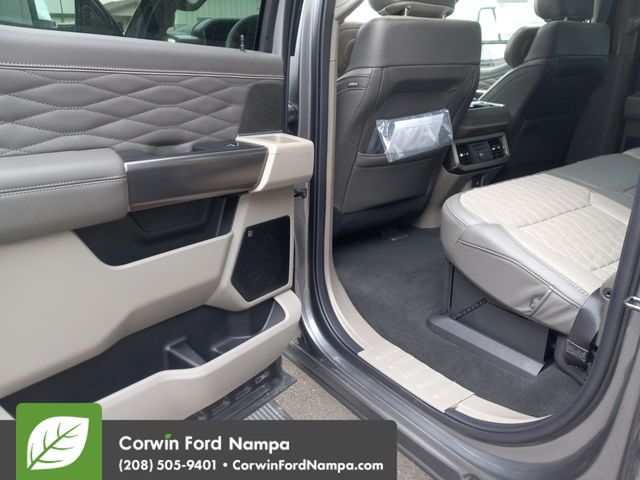 2025 Ford F-250 Platinum photo 23