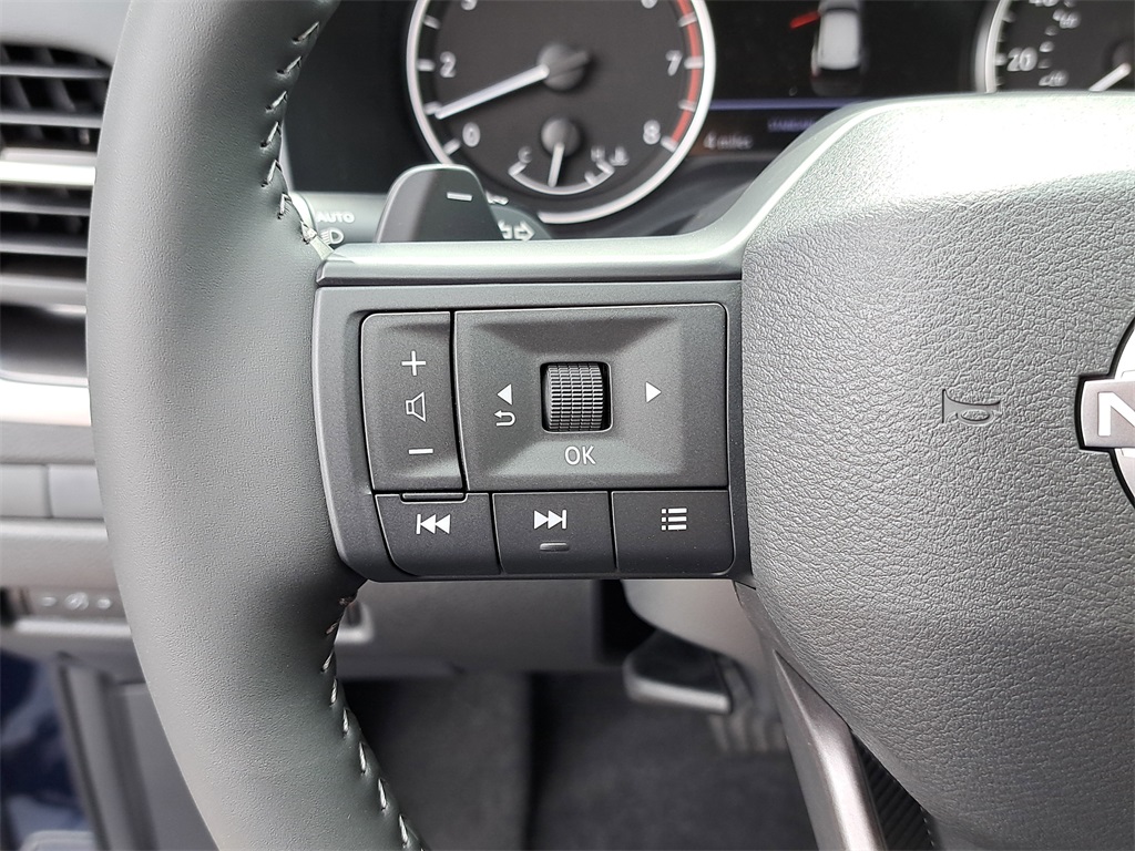 2026 Nissan Rogue SV photo 24