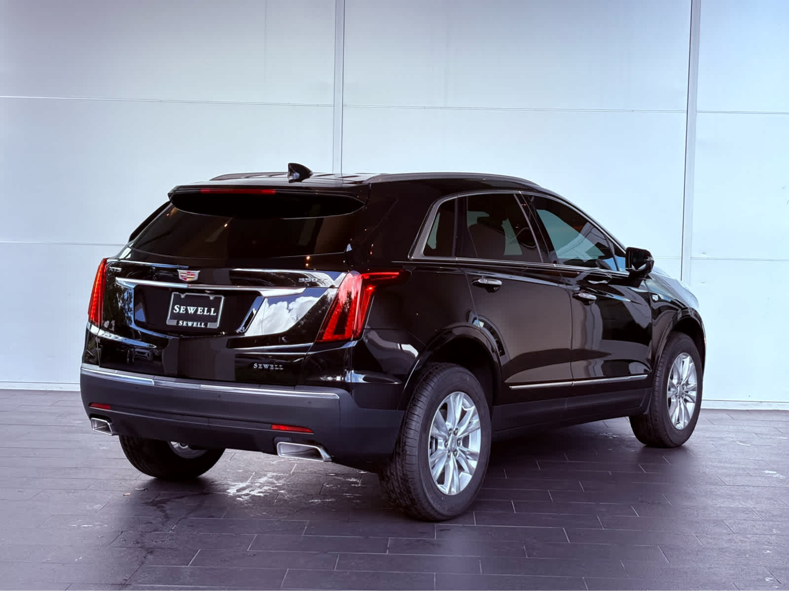 2025 Cadillac XT5 Luxury photo 4
