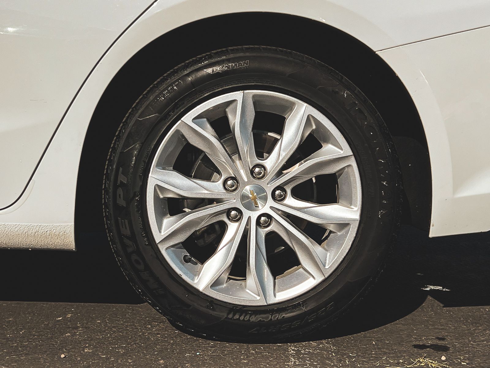 2023 Chevrolet Malibu 1LT photo 5