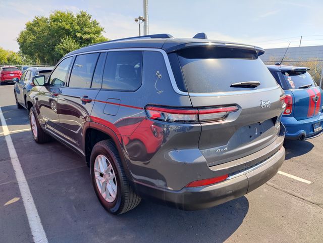2023 Jeep Grand Cherokee Laredo photo 4