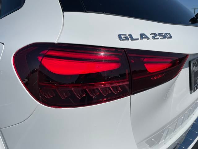 2025 Mercedes Benz GLA 250 photo 33