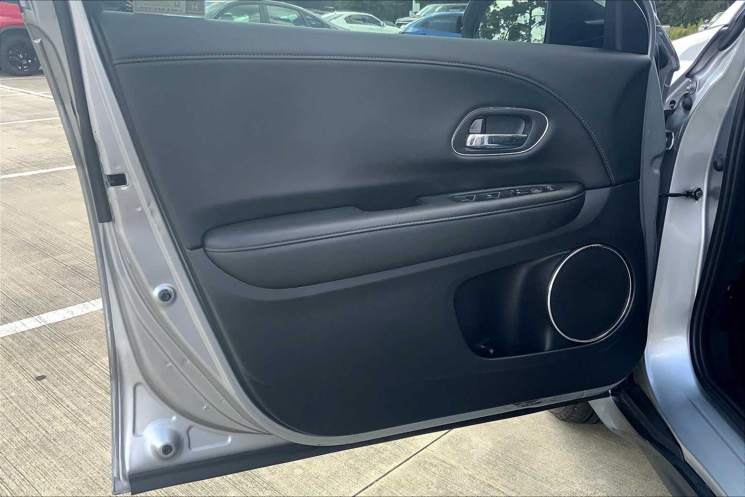 2022 Honda HR-V EX-L photo 20