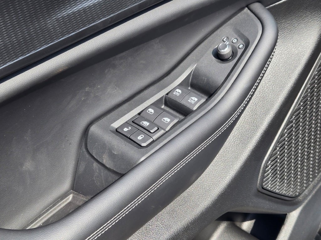 2025 Jeep Grand Cherokee Laredo photo 19