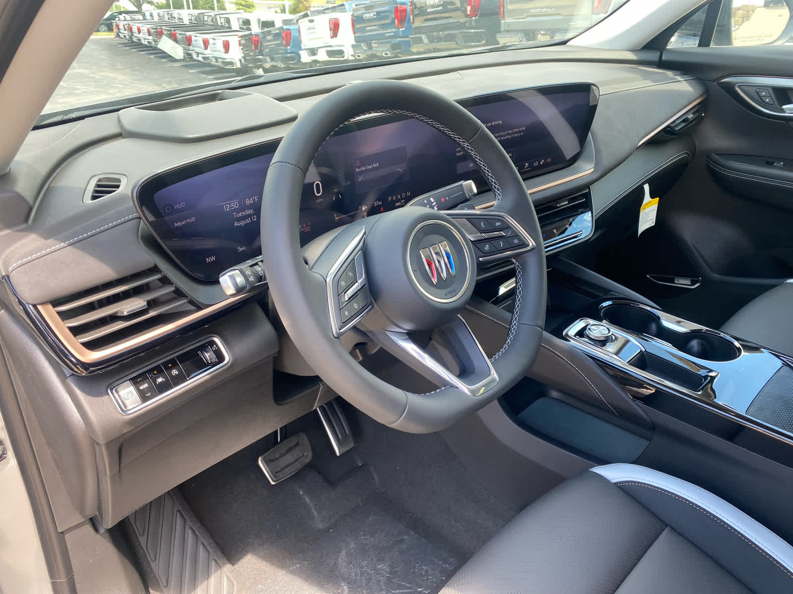 2025 Buick Envision Sport Touring photo 13