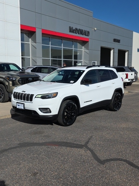 2023 Jeep Cherokee Altitude Lux