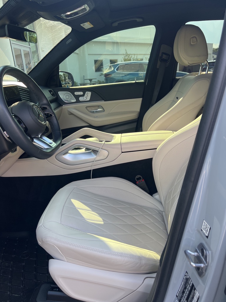 2024 Mercedes Benz GLE 63 S photo 2