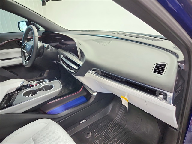 2024 Cadillac Lyriq Sport photo 35