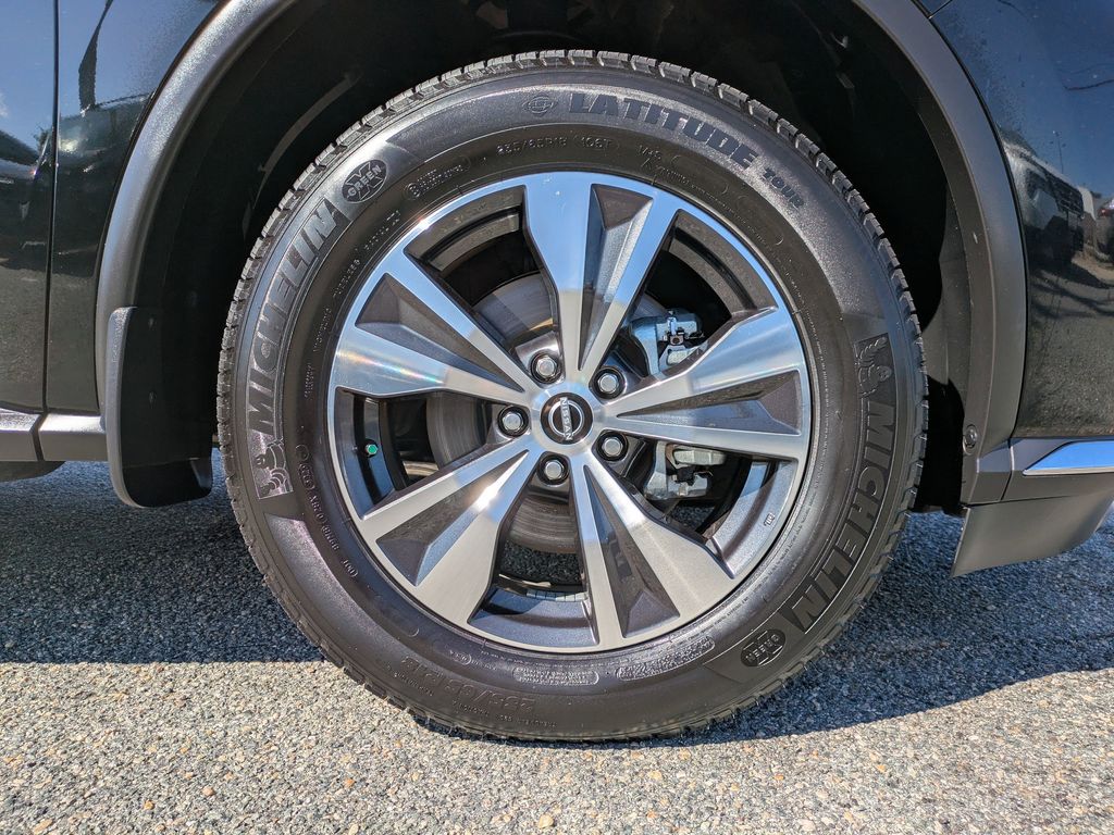 2024 Nissan Murano SV photo 12