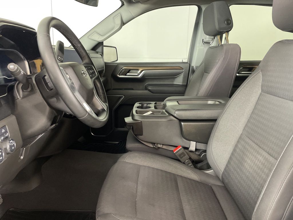 2023 Chevrolet Silverado 1500 RST photo 22