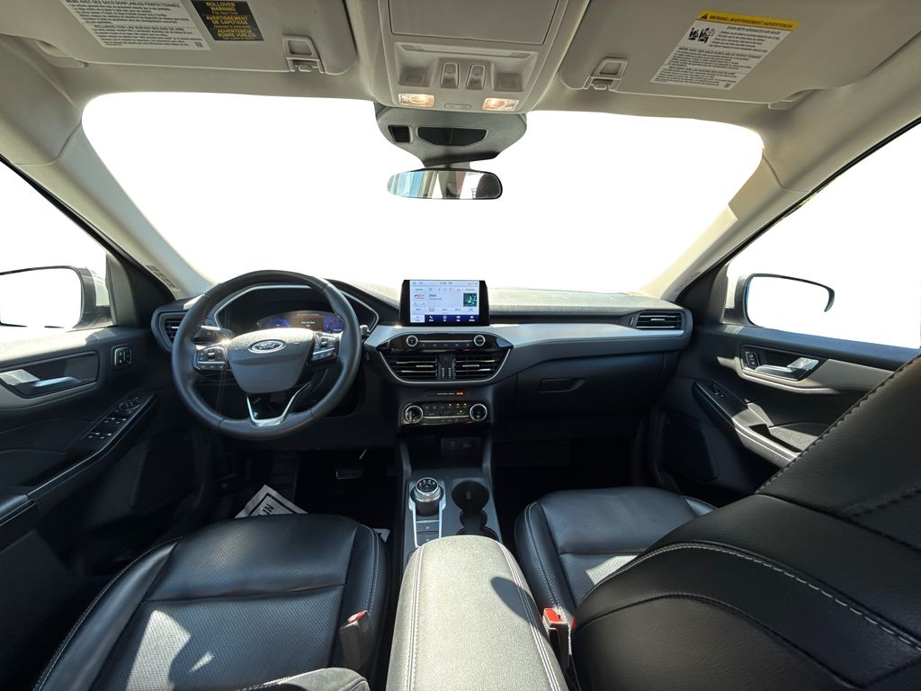 2022 Ford Escape SEL photo 15