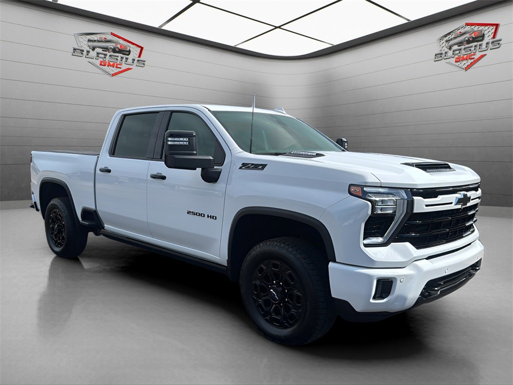 2024 Chevrolet Silverado 2500HD LTZ photo 7