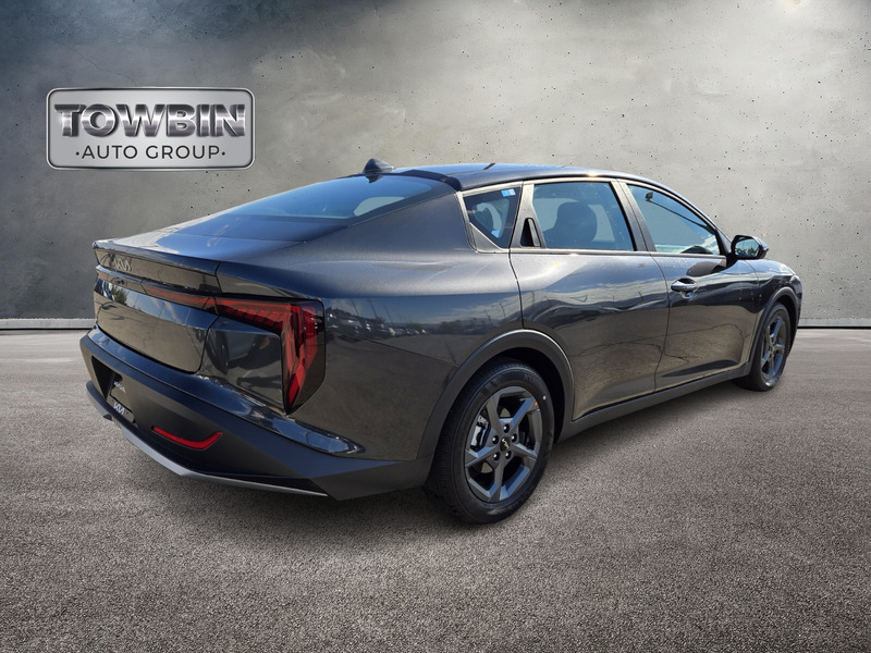 2025 Kia K4 LXS photo 4