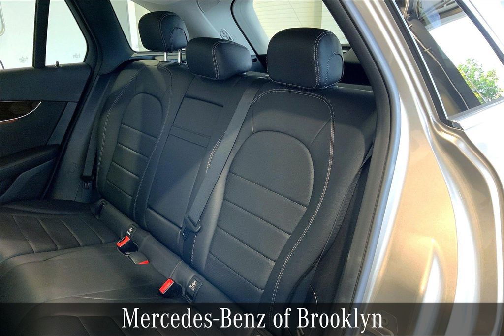 2021 Mercedes Benz GLC 300 4MATIC photo 18