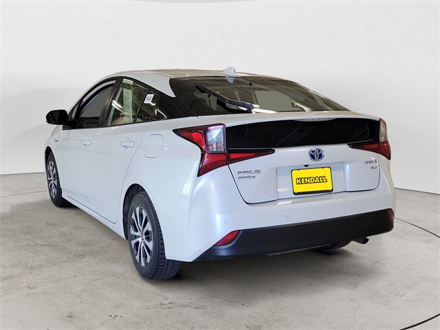 Used 2021 Beige Toyota XLE AWD-e image 3
