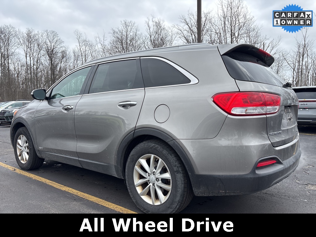 2017 Kia Sorento LX photo 3