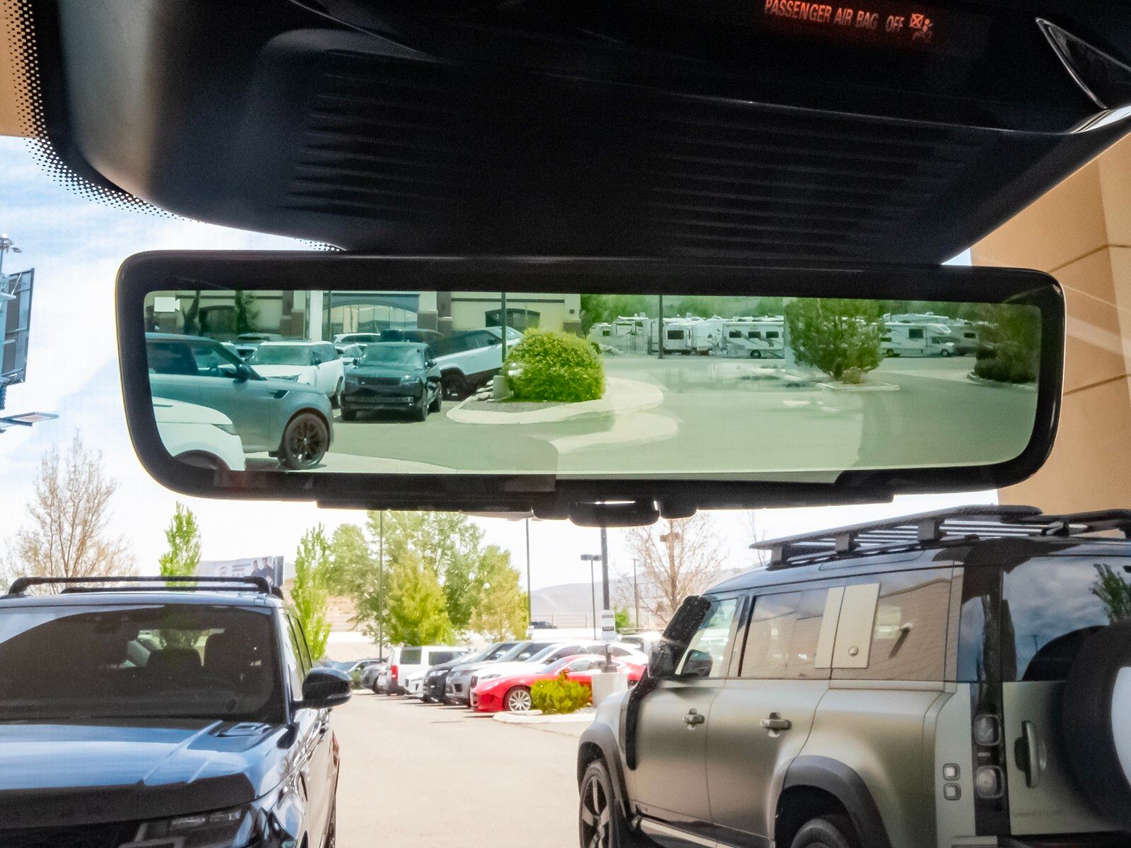2025 Land Rover Range Rover Sport SE photo 16