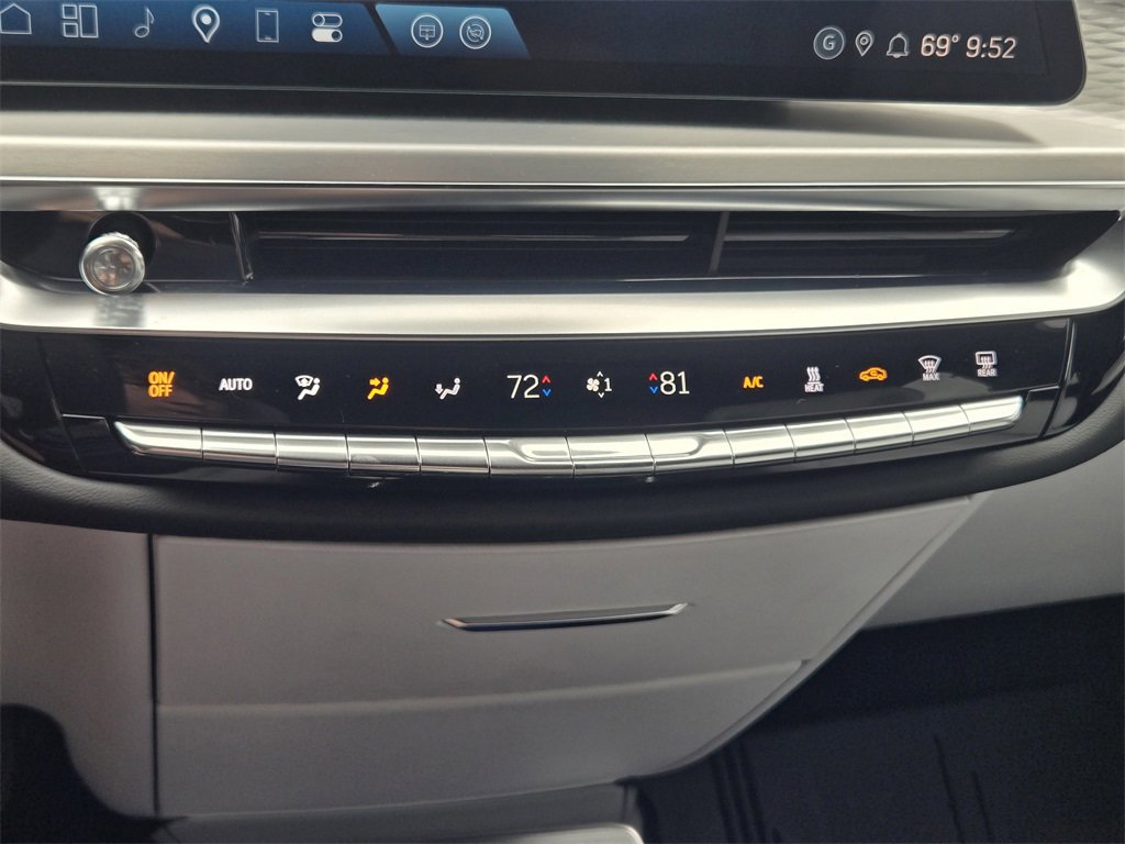 2025 Cadillac Lyriq Sport photo 17