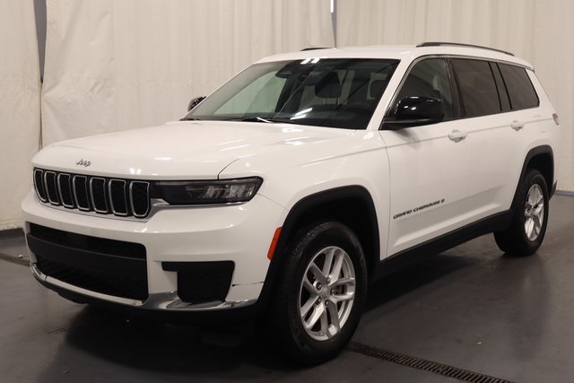 2023 Jeep Grand Cherokee Laredo photo 5