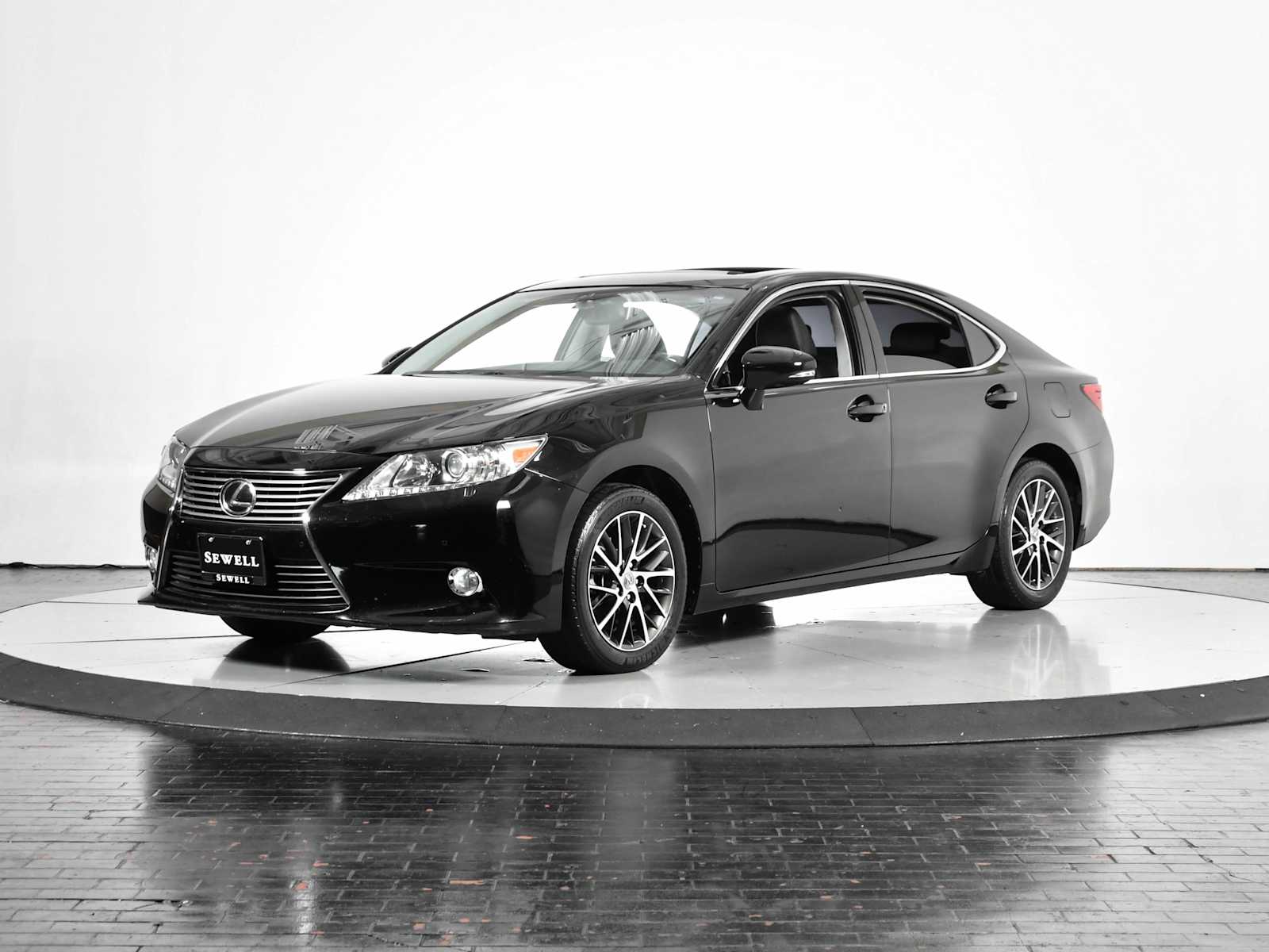 2014 Lexus ES 350's photo