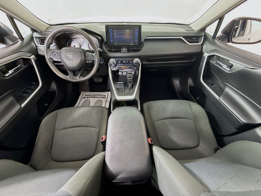 2022 Toyota RAV4 XLE photo 22