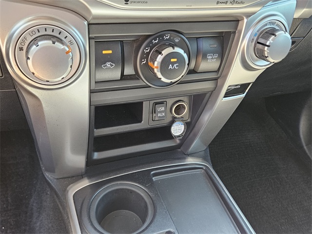 2016 Toyota 4Runner SR5 photo 21