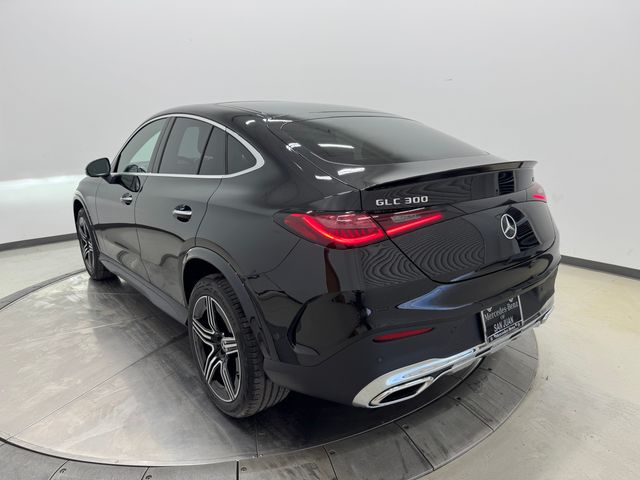 2026 Mercedes Benz GLC 300 4MATIC photo 3