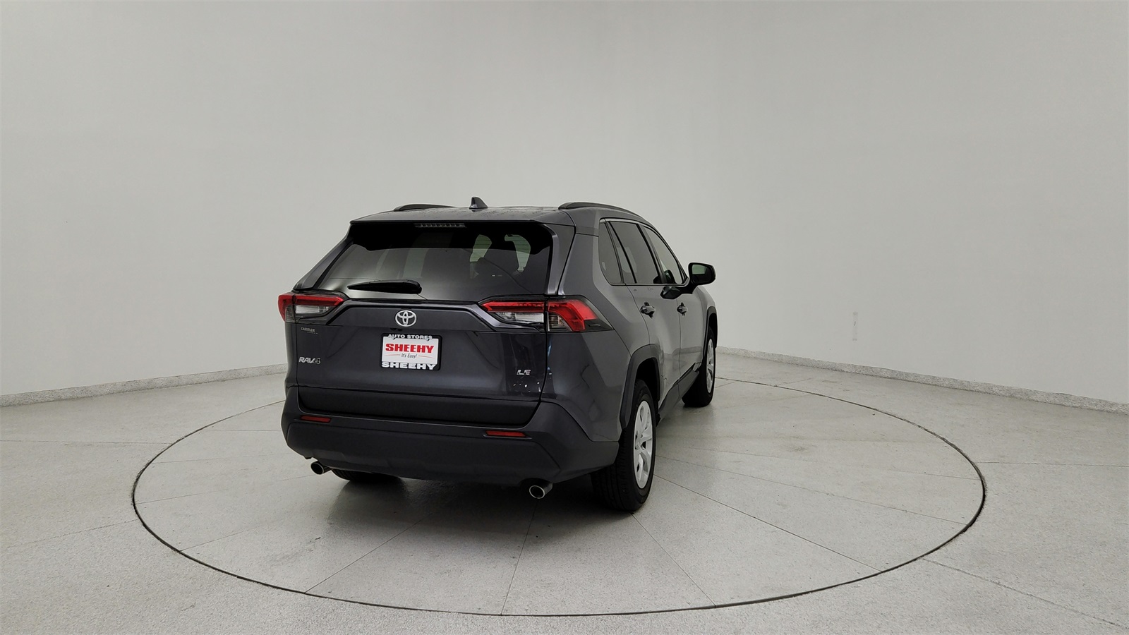 2020 Toyota RAV4 LE photo 4