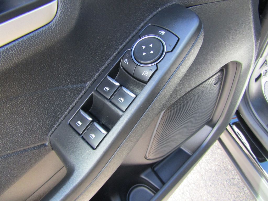 2022 Ford Escape SE photo 14