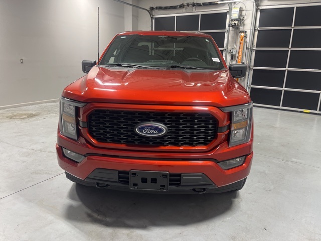 2023 Ford F-150 XL photo 2