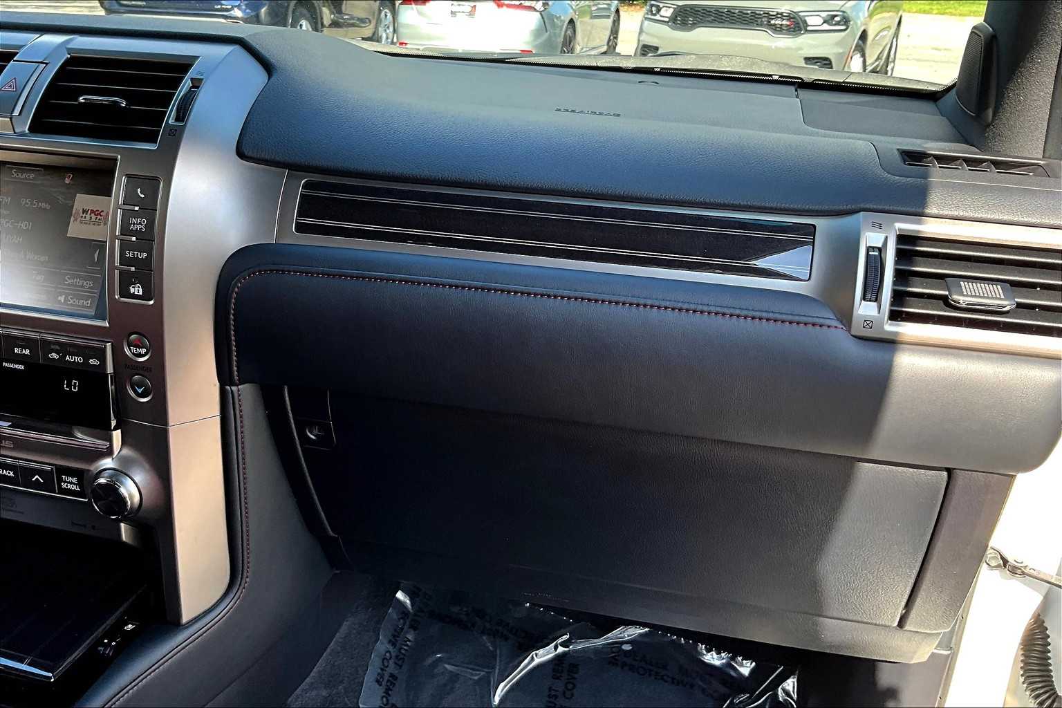 2021 Lexus GX 460 Luxury photo 17