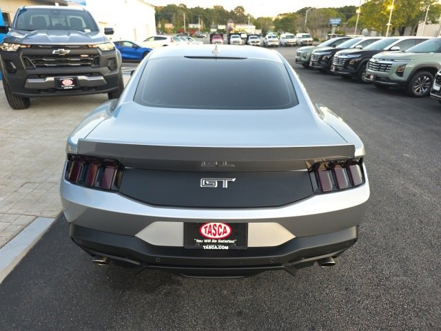 2024 Ford Mustang GT Premium photo 5