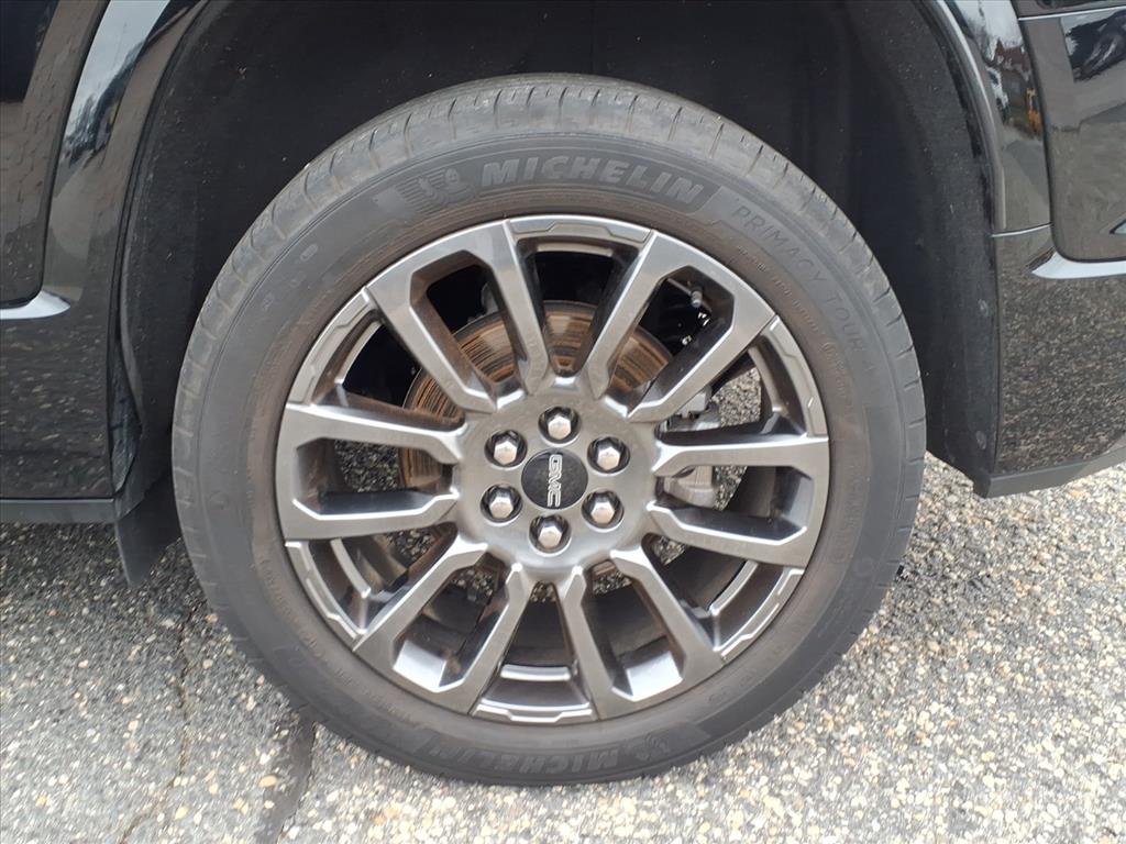 2023 Gmc Acadia Denali photo 3