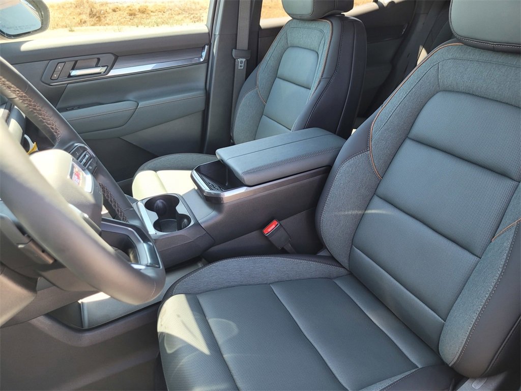 2026 Gmc Terrain AT4 photo 11