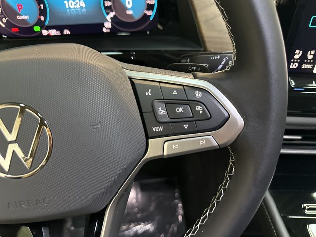 2025 Volkswagen Atlas SE Technology photo 17