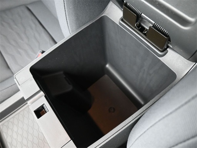 2025 Nissan Frontier S photo 30