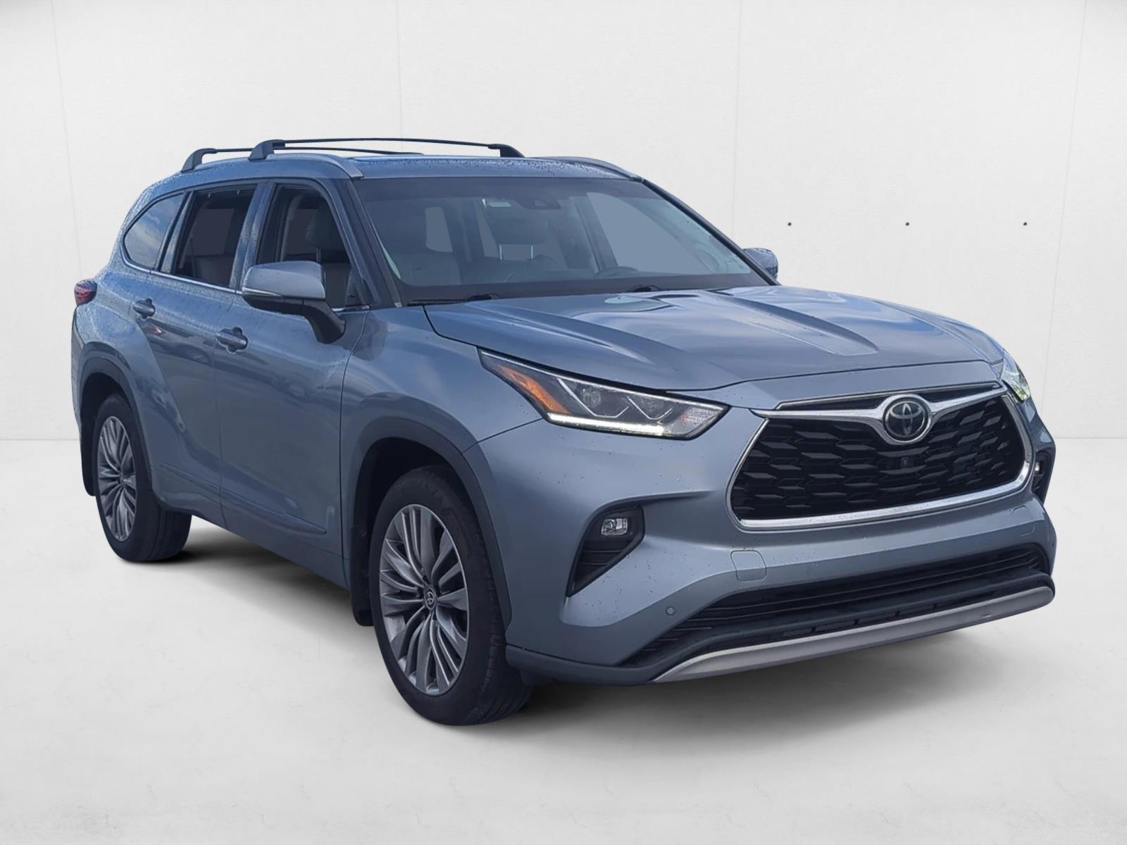 2021 Toyota Highlander Platinum photo 3