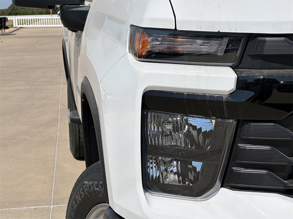 2024 Chevrolet Silverado 2500HD photo 4