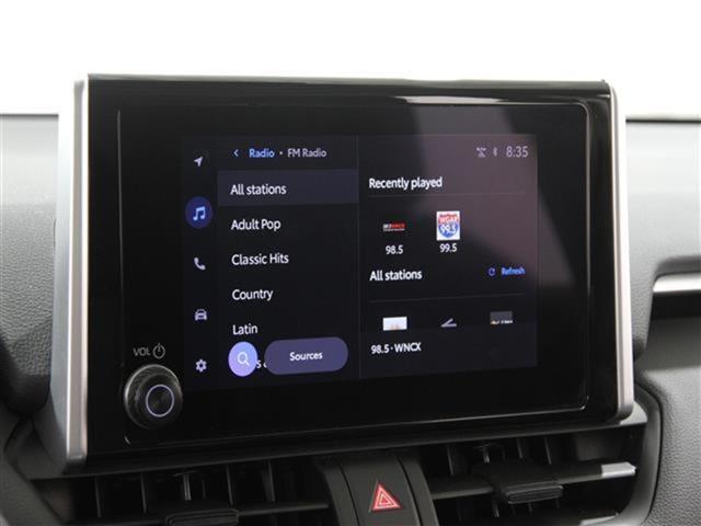 2024 Toyota RAV4 XLE photo 11
