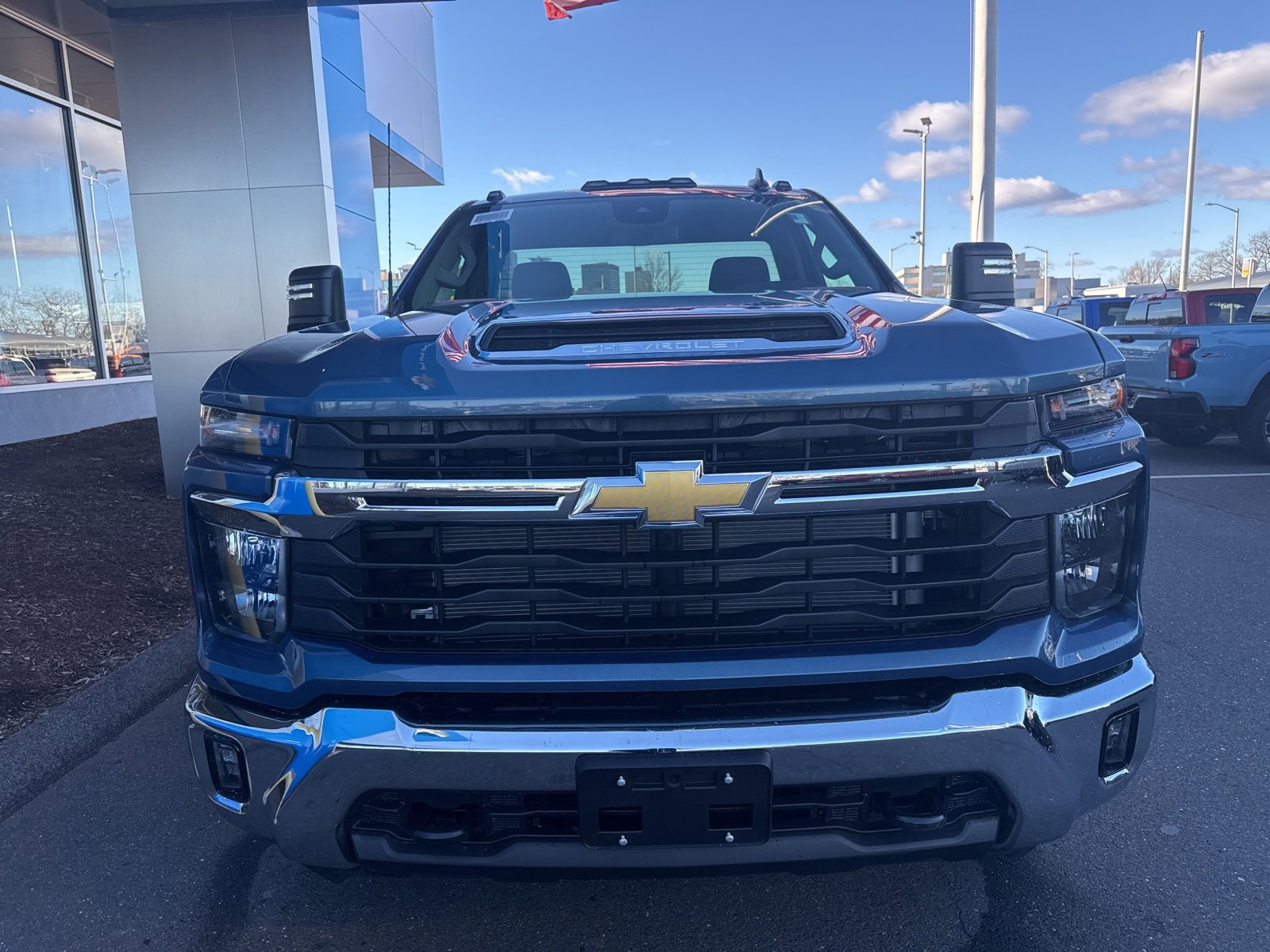 2026 Chevrolet Silverado 2500HD LT photo 2