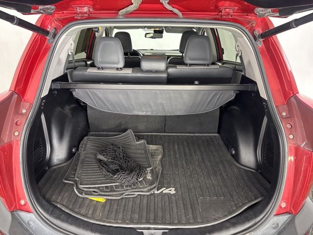 2015 Toyota RAV4 Limited photo 25
