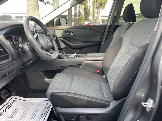 2023 Nissan Rogue SV photo 17