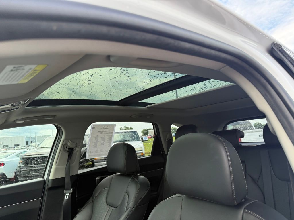 2023 Kia Sorento S photo 5