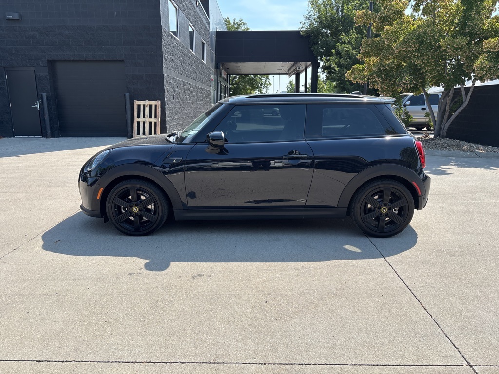 Used 2024 MINI Hardtop 2 Door SE with VIN WMW13DJ06R2V56328 for sale in Loveland, CO